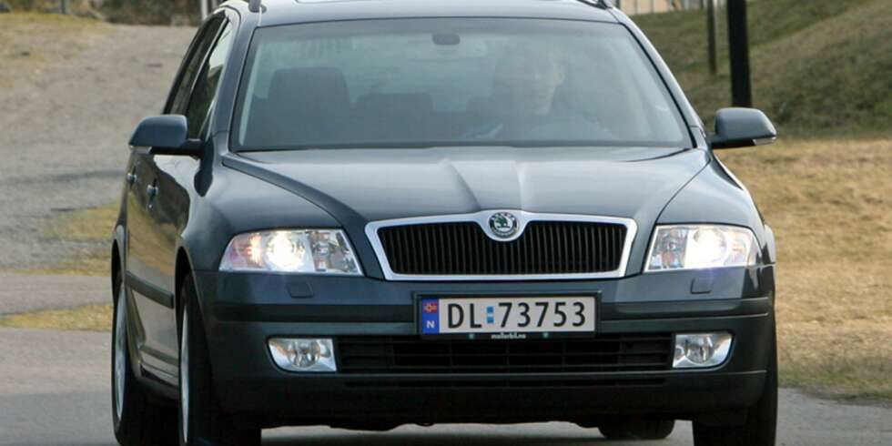 I FRONT: Slik ser fronten ut på den nyeste og beste Skoda Octavia-modellen fra 2005-07. FOTO: HM Arkiv I FRONT: Slik ser fronten ut på den nyeste og beste Skoda Octavia-modellen fra 2005-07. FOTO: HM Arkiv