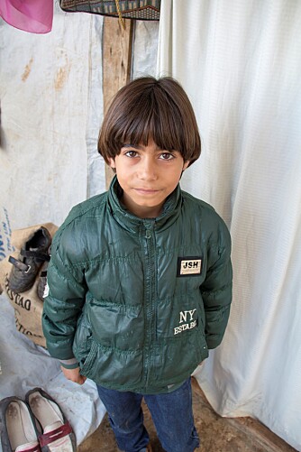 SPISTE GRESS FOR Å OVERLEVE: Abdullah (10) var nødt til å spise gress for ikke å sulte ihjel. SPISTE GRESS FOR Å OVERLEVE: Abdullah (10) var nødt til å spise gress for ikke å sulte ihjel.