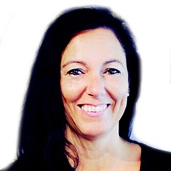FÅ OVERSIKT:- Start med å finne ut hva som gjør at du mistrives, sett opp en liste med plusser og minuser. Hva gjør du på en god, produktiv dag og hva gjør du på en “dårlig” dag, tipser Elisabeth Ø. Rasmussen, rådgiver innenfor organisasjonsutvikling og lederutvikling ved Trivselsagentene. FÅ OVERSIKT:- Start med å finne ut hva som gjør at du mistrives, sett opp en liste med plusser og minuser. Hva gjør du på en god, produktiv dag og hva gjør du på en “dårlig” dag, tipser Elisabeth Ø. Rasmussen, rådgiver innenfor organisasjonsutvikling og lederutvikling ved Trivselsagentene.