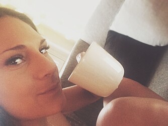 DIGG: Det er lov å si nei for å være hjemme alene å drikke kaffe. DIGG: Det er lov å si nei for å være hjemme alene å drikke kaffe.