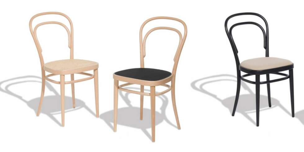 KLASSIKEREN OVER ALLE KLASSIKERE. Stol No.14 (1859) Produsent: Gebrüder Thonet Vienna Design: Michael Thonet (1796 -1871). Med sin rimelige pris og enkel design, ble det en av de mest solgte stoler noensinne laget. Rundt 50 millioner No 14s ble solgt mellom 1859 og 1930, og flere millioner har blitt solgt siden. KLASSIKEREN OVER ALLE KLASSIKERE. Stol No.14 (1859) Produsent: Gebrüder Thonet Vienna Design: Michael Thonet (1796 -1871). Med sin rimelige pris og enkel design, ble det en av de mest solgte stoler noensinne laget. Rundt 50 millioner No 14s ble solgt mellom 1859 og 1930, og flere millioner har blitt solgt siden.