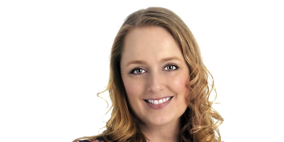 ALKOHOLFRI PÅ JULEBORD: Lisbeth Skøelvdrikker ikke, og synes fester med fri flyt av alkohol er de verste. Det fører fort til griesfyll ALKOHOLFRI PÅ JULEBORD: Lisbeth Skøelvdrikker ikke, og synes fester med fri flyt av alkohol er de verste. Det fører fort til griesfyll