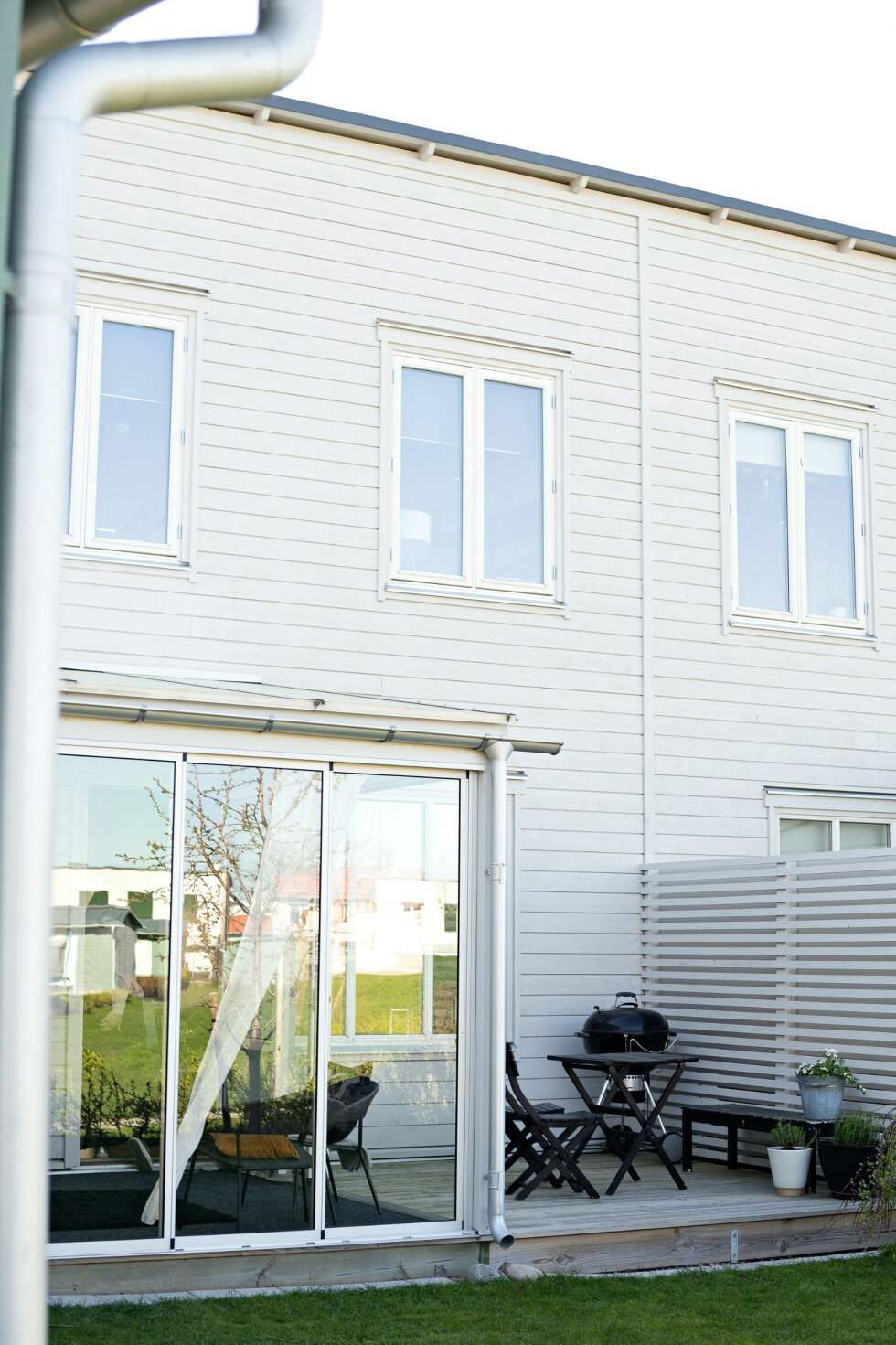 NYTT BYGG: Tomannsboligen fra 2009 er på to etasjer. Leiligheten er på 104 kvm. FOTO: Emma Olai NYTT BYGG: Tomannsboligen fra 2009 er på to etasjer. Leiligheten er på 104 kvm. FOTO: Emma Olai