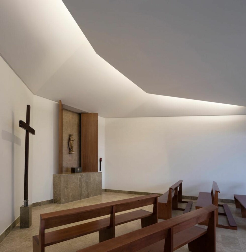 DÅPSLITURGI: Kirken har tre kirkerom. Dette er rommet for dåpsliturgien. (FOTO: Miguel de Guzmán) DÅPSLITURGI: Kirken har tre kirkerom. Dette er rommet for dåpsliturgien. (FOTO: Miguel de Guzmán)