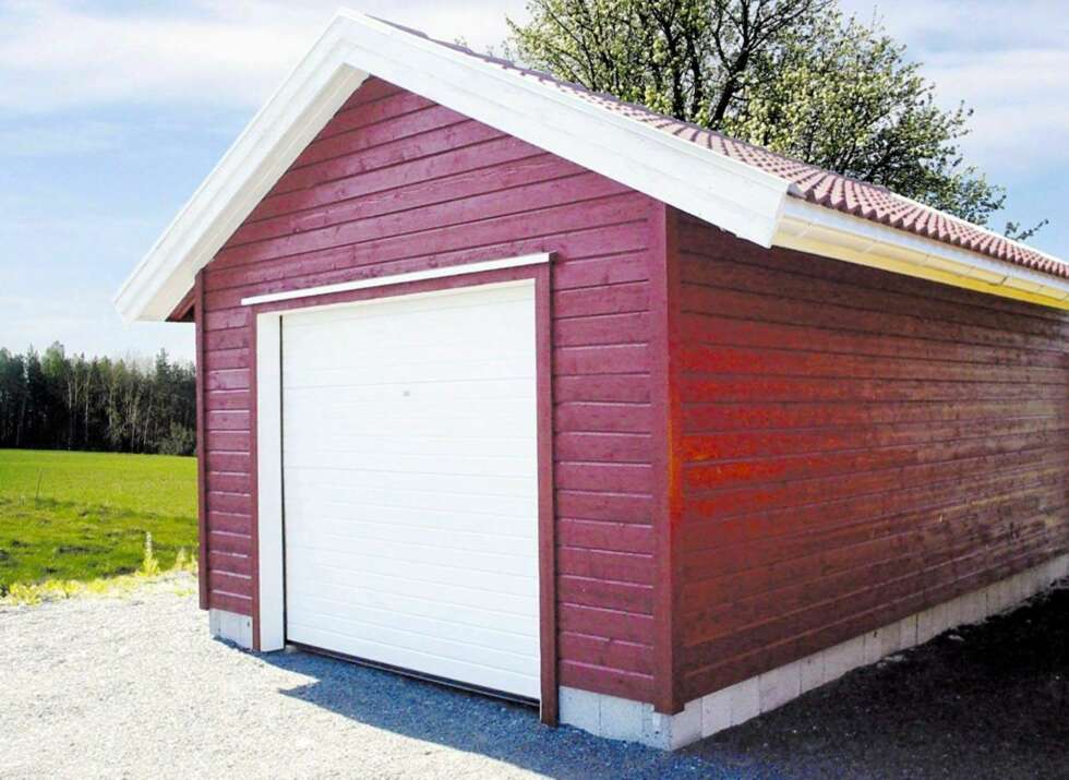 ENKEL: Byggmakkers enkeltvariant kan kjøpes enten som element- eller selvbyggergarasje etter materialliste. ENKEL: Byggmakkers enkeltvariant kan kjøpes enten som element- eller selvbyggergarasje etter materialliste.