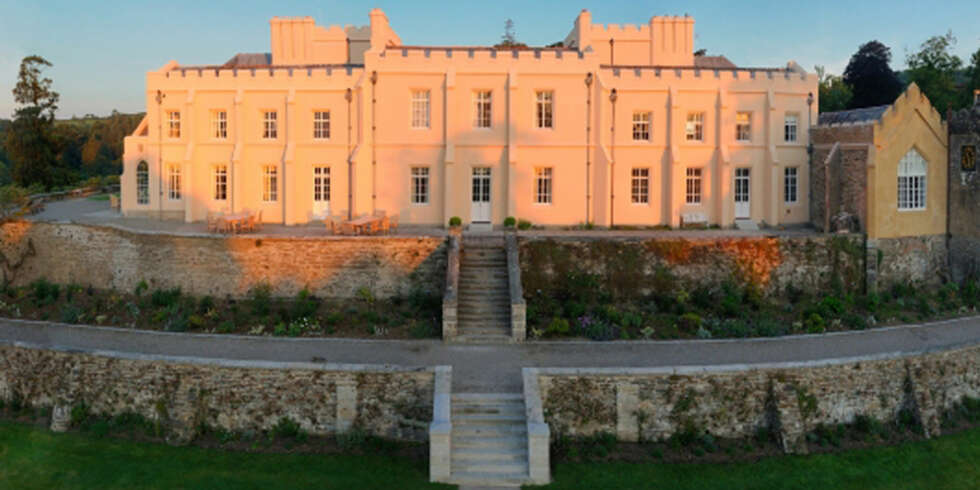 MINI-SLOTT: Pentilie er ikke så stort, men det det mangler i størrelse, tar hotellet raskt igjen på sjarm. MINI-SLOTT: Pentilie er ikke så stort, men det det mangler i størrelse, tar hotellet raskt igjen på sjarm.