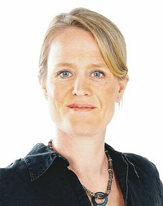 Glassdesigner Maud Gjeruldsen Bugge Glassdesigner Maud Gjeruldsen Bugge