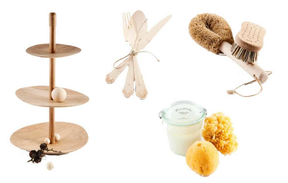 NATUR. Etasjefat i tre, kr 999, Bolina. Trebestikk, kr 89 for sett med 10 deler, Milla Boutique. Økologisk badesalt, kr 189, økologisk kroppsskrubb kr 189, og natursvamp, kr 169 pr. stk., alt fra Bolina. Grønsaksskrubb, kr 65, Bolina. Oppvaskskrubb, kr 39, Country Chic. NATUR. Etasjefat i tre, kr 999, Bolina. Trebestikk, kr 89 for sett med 10 deler, Milla Boutique. Økologisk badesalt, kr 189, økologisk kroppsskrubb kr 189, og natursvamp, kr 169 pr. stk., alt fra Bolina. Grønsaksskrubb, kr 65, Bolina. Oppvaskskrubb, kr 39, Country Chic.