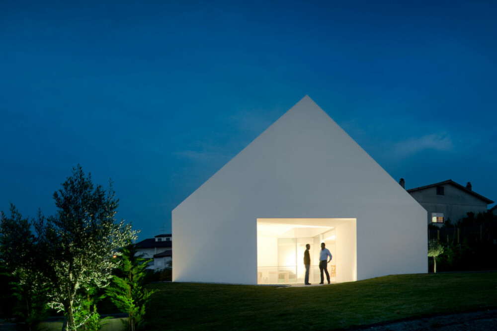 MINIMALISTISK: Eierne av dette huset ønsket et hjem blottet for pynt og unødvendige detaljer. MINIMALISTISK: Eierne av dette huset ønsket et hjem blottet for pynt og unødvendige detaljer.