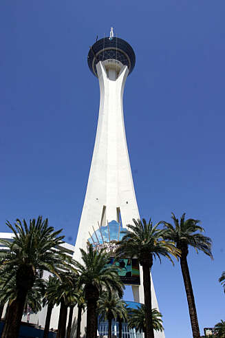 HØYESTE: Stratosphere Tower er med sine 350 meter den høyeste bygningen vest for Mississippi i USA. HØYESTE: Stratosphere Tower er med sine 350 meter den høyeste bygningen vest for Mississippi i USA.