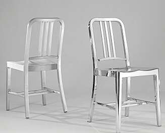 UBESTRIDELIG: Aluminiumsstolen "1016", også kjent som "Navy Chair" ble opprinnelig lagd for det amerikanske sjøforsvaret, ca. kr 4200, emeco.net. UBESTRIDELIG: Aluminiumsstolen "1016", også kjent som "Navy Chair" ble opprinnelig lagd for det amerikanske sjøforsvaret, ca. kr 4200, emeco.net.