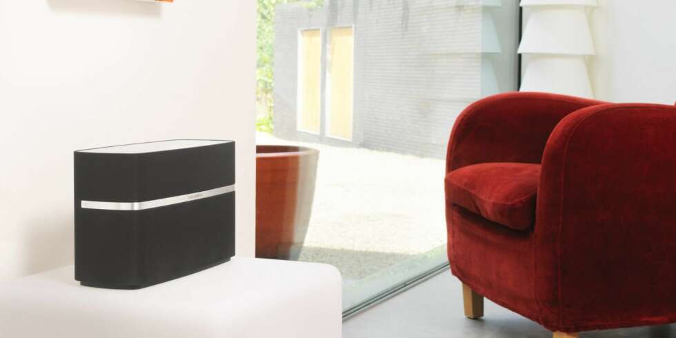 MASKULIN: En stilig, kompakt og diskret AirPlay-høyttaler fra Bowers & Wilkins. Kommer også i en større utgave for et par tusenlapper ekstra. Bowers & Wilkins A5, kr 3898. MASKULIN: En stilig, kompakt og diskret AirPlay-høyttaler fra Bowers & Wilkins. Kommer også i en større utgave for et par tusenlapper ekstra. Bowers & Wilkins A5, kr 3898.