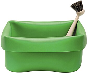 Suksesserie. Kummen finnes i fem gilde farger, pris kr 70 fra Normann Copenhagen. Matchende børste kr 15. Suksesserie. Kummen finnes i fem gilde farger, pris kr 70 fra Normann Copenhagen. Matchende børste kr 15.