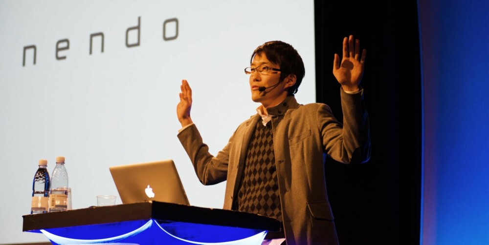ÆRESGJEST: Oki Sato er grunnleggern av Nendo, et av de mest spennende designstudioene i dag. ÆRESGJEST: Oki Sato er grunnleggern av Nendo, et av de mest spennende designstudioene i dag.