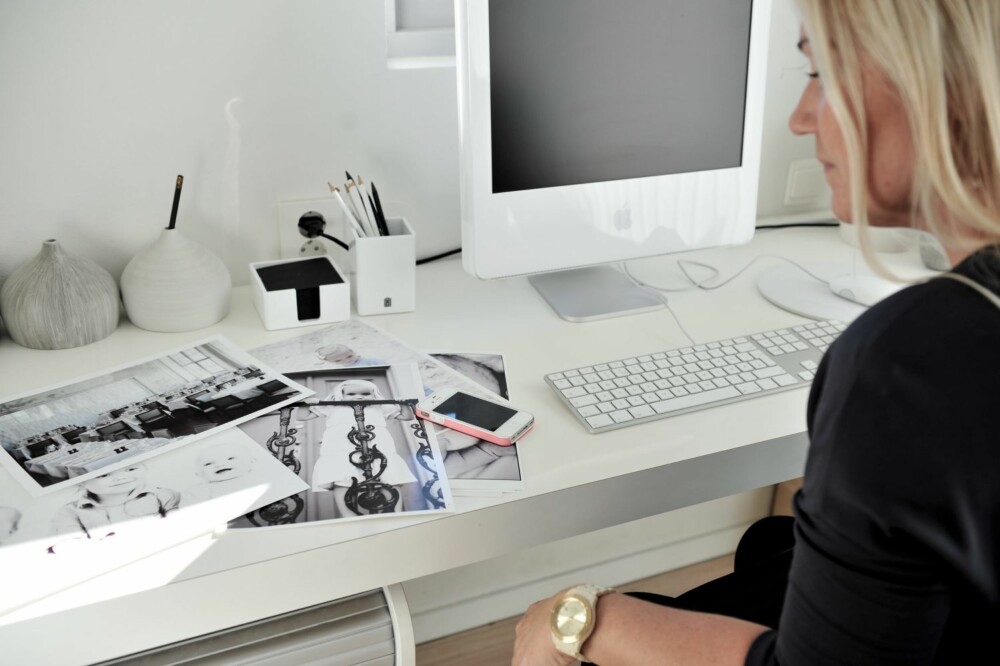 KJÆR HOBBY: Tidligere var det bloggen som tok mye av fritiden, men nå er det de godt over 3000 følgerne av Instagram-profilen Fangblikk
som får nyte godt av Trines fotoferdighet. KJÆR HOBBY: Tidligere var det bloggen som tok mye av fritiden, men nå er det de godt over 3000 følgerne av Instagram-profilen Fangblikk
som får nyte godt av Trines fotoferdighet.