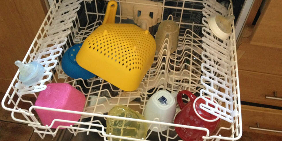 SJEKK SPYLEARMEN: Denne må få komme godt til og spre vannet slik den skal om det skal bli rent. SJEKK SPYLEARMEN: Denne må få komme godt til og spre vannet slik den skal om det skal bli rent.