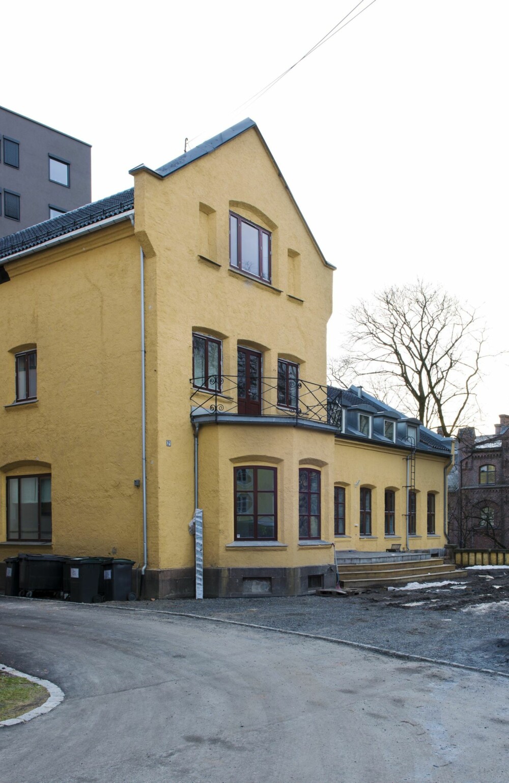 FIN FASADE: Murvillaen ble oppført i 1865 i engelsk stil, med preg av tysk borgromantikk. Her bodde direktøren av Bjølsen Valsemølle med sin familie. FIN FASADE: Murvillaen ble oppført i 1865 i engelsk stil, med preg av tysk borgromantikk. Her bodde direktøren av Bjølsen Valsemølle med sin familie.