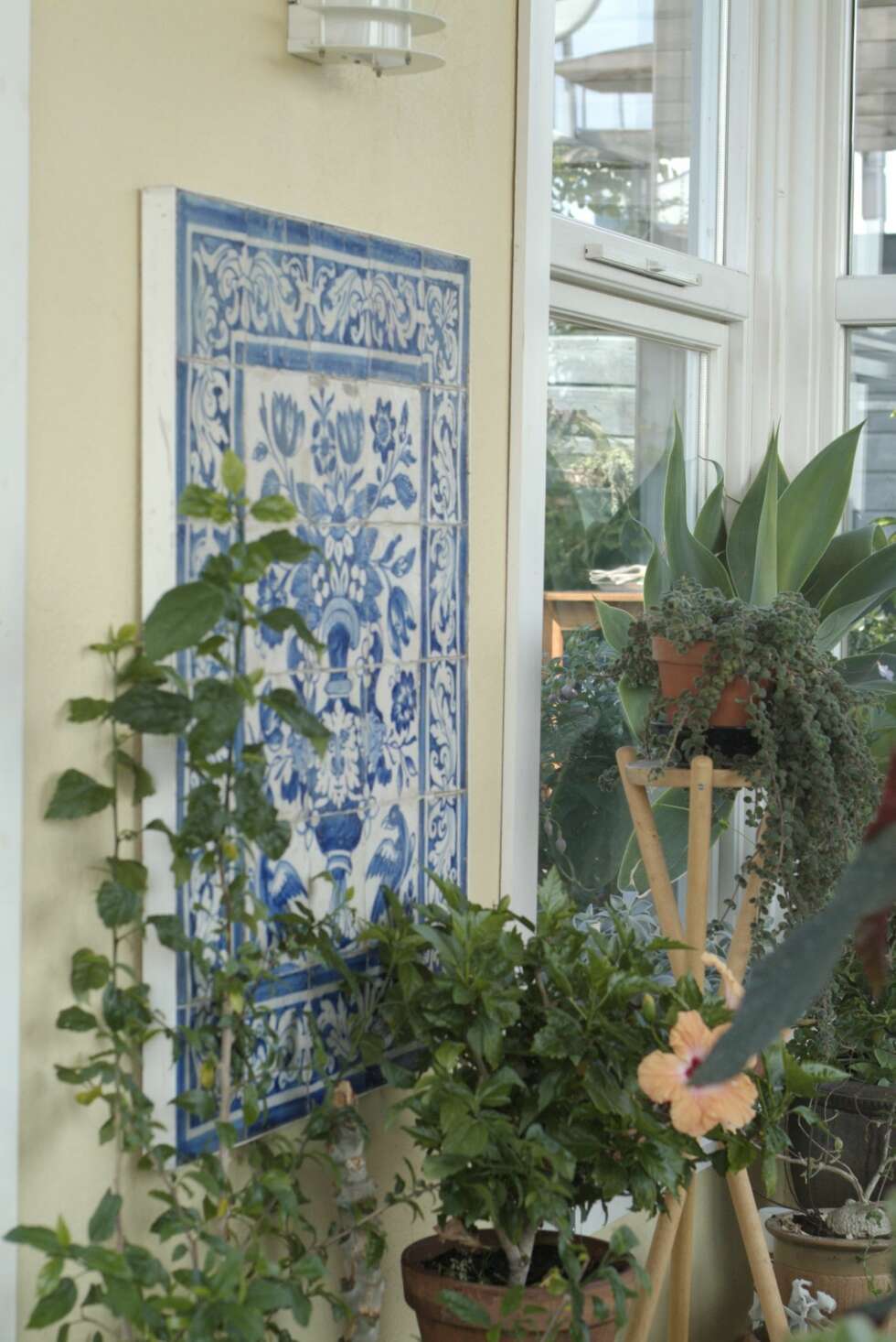 KUNST SOM PRYDER: Kunstneriske innslag dukker opp både innvendig og utendørs. KUNST SOM PRYDER: Kunstneriske innslag dukker opp både innvendig og utendørs.