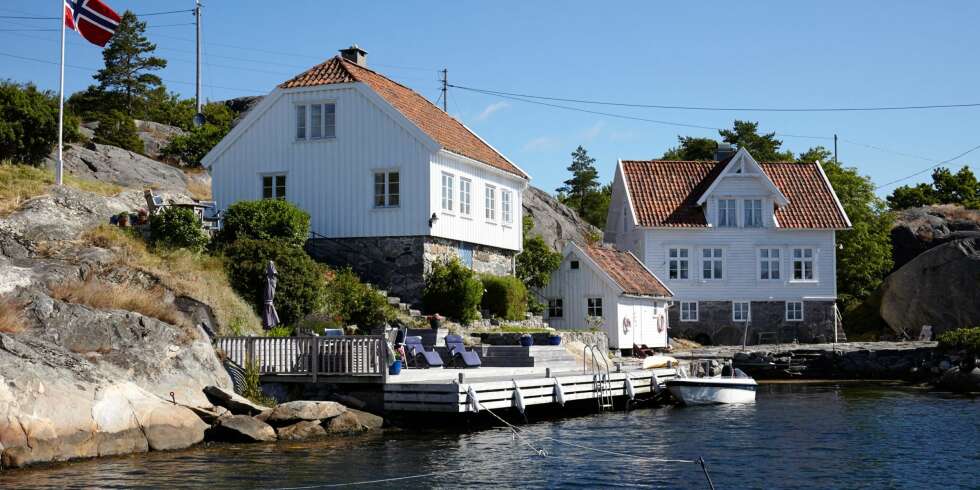 SJØNÆR: Det er hytter på fastland, men nær sjøen som er de mest attraktive. Gode solforhold er også viktig for de fleste. SJØNÆR: Det er hytter på fastland, men nær sjøen som er de mest attraktive. Gode solforhold er også viktig for de fleste.