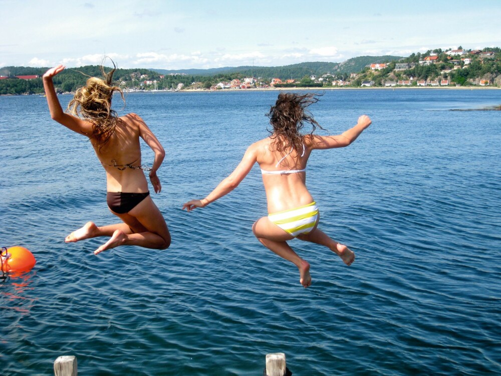 HOPPER UTI: Årets første bad skjer gjerne allerede i april. HOPPER UTI: Årets første bad skjer gjerne allerede i april.