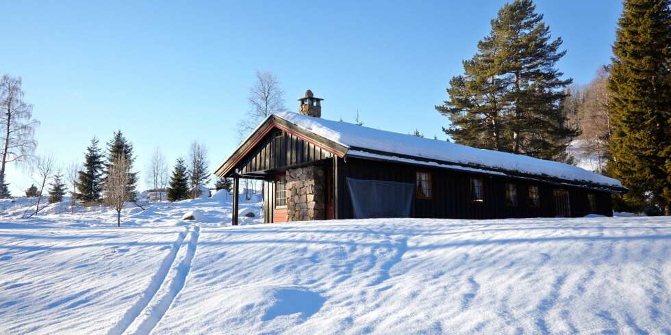 HYTTEMARKEDET PÅ FJELLET: Den årlige fjellhytterapporten fra Eiendom Norge som ble lagt frem i går viser at hytter ved langrennsløyper er populære. Illustrasjonsfoto: Per Erik Jæger HYTTEMARKEDET PÅ FJELLET: Den årlige fjellhytterapporten fra Eiendom Norge som ble lagt frem i går viser at hytter ved langrennsløyper er populære. Illustrasjonsfoto: Per Erik Jæger