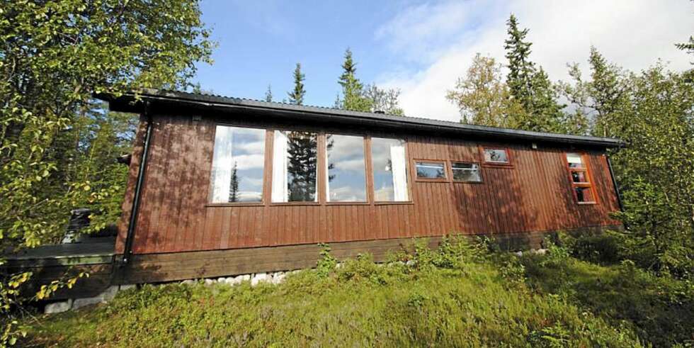 TIL SALGS: Hytte på Trysilfjellet. Prisantydning 1,7 millioner kroner. Soverom 3. Primærrom 58 kvm. Byggeår 1977. Tomt 1 083 kvm. Festetomt TIL SALGS: Hytte på Trysilfjellet. Prisantydning 1,7 millioner kroner. Soverom 3. Primærrom 58 kvm. Byggeår 1977. Tomt 1 083 kvm. Festetomt