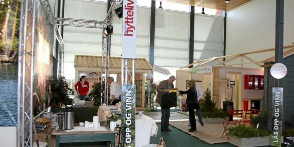 HYTTE I FOKUS: Norges største hyttemesse åpnet i dag, 22. - 25. april i 2010. Her gjenspeiles interessen for hytta og det gode hyttelivet. I år har messen et miljøfokus og presenterer flere spennende nyheter. HYTTE I FOKUS: Norges største hyttemesse åpnet i dag, 22. - 25. april i 2010. Her gjenspeiles interessen for hytta og det gode hyttelivet. I år har messen et miljøfokus og presenterer flere spennende nyheter.