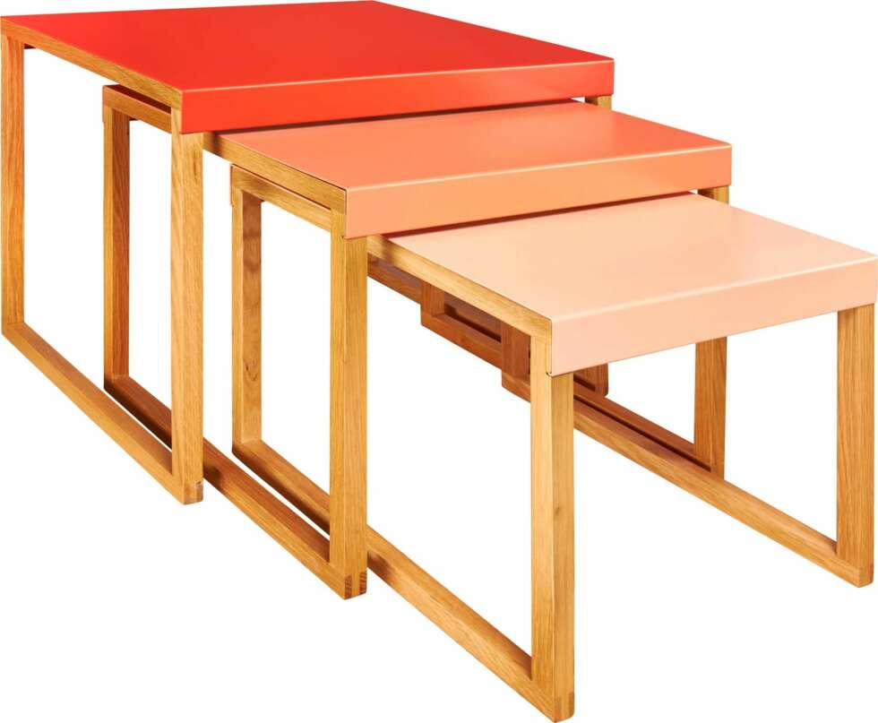 SMÅ BORD: Kilo settbord, kr 1065, Habitat. Kommer i flere farger. SMÅ BORD: Kilo settbord, kr 1065, Habitat. Kommer i flere farger.