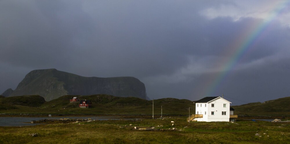 YTTERST I LOFOTEN: - Disse øyene har vært
mitt folkeuniversitet, det er her jeg har lært mest, sier siddisen Per Fugelli YTTERST I LOFOTEN: - Disse øyene har vært
mitt folkeuniversitet, det er her jeg har lært mest, sier siddisen Per Fugelli