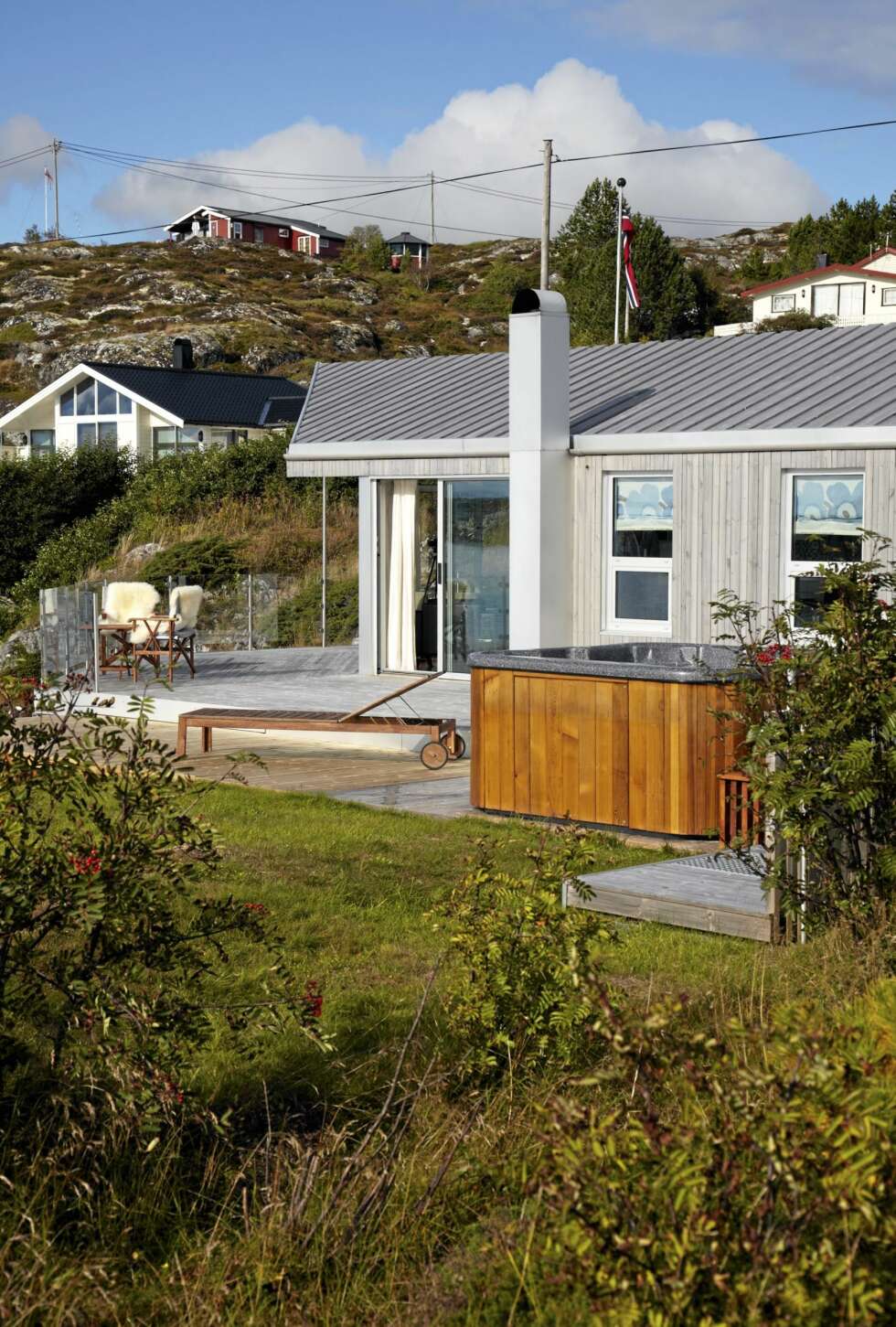 BADESTAMP: På kvelden kan familien nyte utsikten fra et varmt bad i stampen. BADESTAMP: På kvelden kan familien nyte utsikten fra et varmt bad i stampen.
