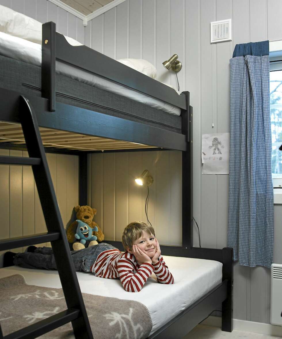 ETTER: Magnus (6) trenger ikke å sove sammen med sine to eldre søstre lenger. ETTER: Magnus (6) trenger ikke å sove sammen med sine to eldre søstre lenger.