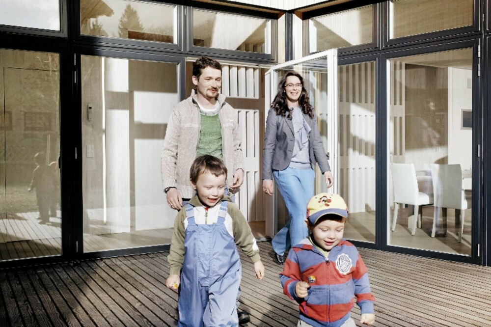HELE FAMILIEN FÅR GOD PLASS: Utgangspartiet i Sunlighthouse er åpent og svært oversiktlig. HELE FAMILIEN FÅR GOD PLASS: Utgangspartiet i Sunlighthouse er åpent og svært oversiktlig.