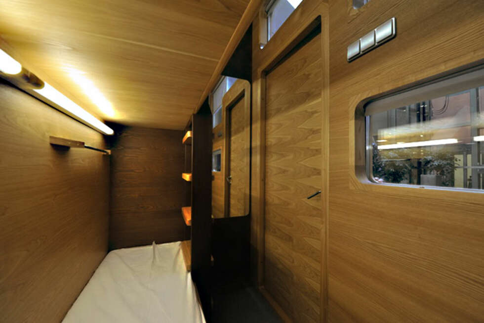 UNIKT HOTELL: På reisefot og trenger et kjapt sted og sove? Hva med en sovekapsel? UNIKT HOTELL: På reisefot og trenger et kjapt sted og sove? Hva med en sovekapsel?
