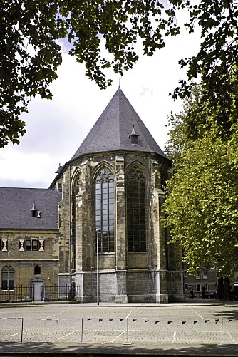 FRA KLOSTER TIL HOTELL: Det gamle klosteret er i dag blitt et vakkert massivt hotellkompleks med 60-rom, konferanserom, butikk og kaffebar. FRA KLOSTER TIL HOTELL: Det gamle klosteret er i dag blitt et vakkert massivt hotellkompleks med 60-rom, konferanserom, butikk og kaffebar.