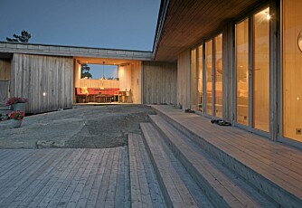 SKJERMET UTEPLASS: Den gamle hytta okkuperte et granittgulv som i dag utgjør et naturlig tun. SKJERMET UTEPLASS: Den gamle hytta okkuperte et granittgulv som i dag utgjør et naturlig tun.