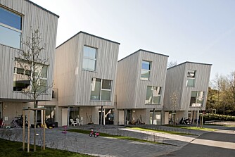 LEKENT OG MILJØVENNLIG: Marilunden-boligene har et arkitektonisk, lekent overskudd. Husene har lavt energiforbruk og miljøvennlig materialer. LEKENT OG MILJØVENNLIG: Marilunden-boligene har et arkitektonisk, lekent overskudd. Husene har lavt energiforbruk og miljøvennlig materialer.