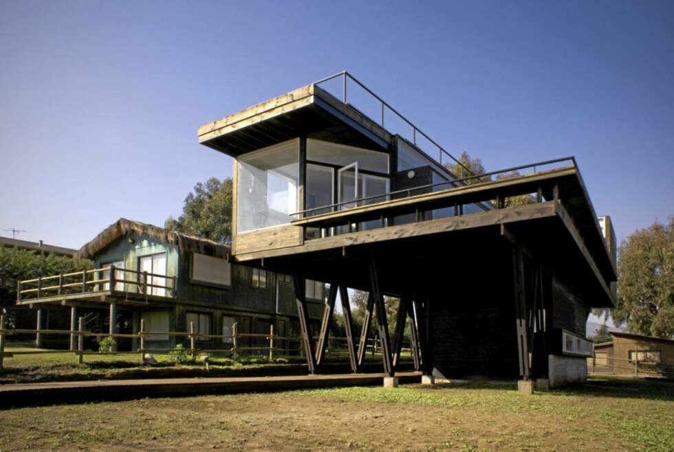 PALASS I SOLEN: Huset er designet for å gi deg ro i sjela, og arkitektene har laget plass til å bygge svømmebasseng i hagen. PALASS I SOLEN: Huset er designet for å gi deg ro i sjela, og arkitektene har laget plass til å bygge svømmebasseng i hagen.