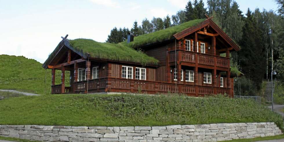Tverrlia: Dette var den modellen Eikås Hytter og Hus AS solgte mest av i 2010. Pris byggesett 1 053 900 kroner i den eksklusive utførelsen, 884 800 kroner som grunnmodell. Tverrlia: Dette var den modellen Eikås Hytter og Hus AS solgte mest av i 2010. Pris byggesett 1 053 900 kroner i den eksklusive utførelsen, 884 800 kroner som grunnmodell.