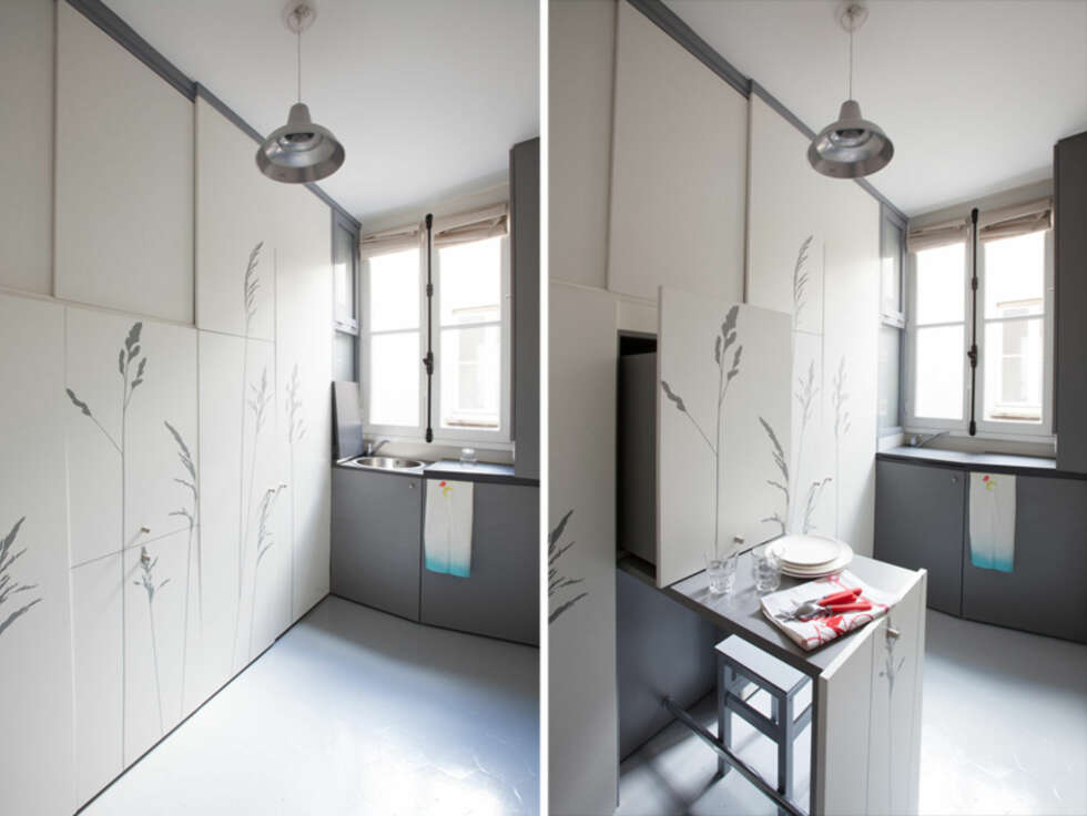 KOMPAKT BOLIG: Det er nesten ikke til å tro alt de har fått plass til på 8 m2 i denne Paris-leiligheten. KOMPAKT BOLIG: Det er nesten ikke til å tro alt de har fått plass til på 8 m2 i denne Paris-leiligheten.