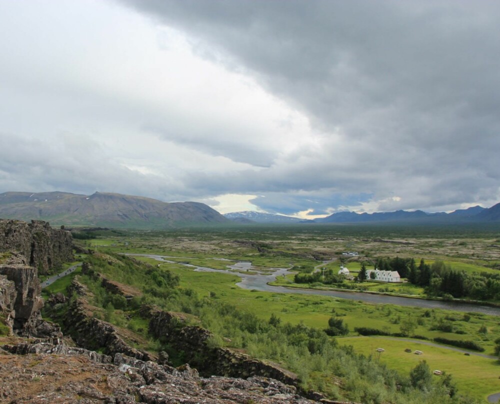 VERDT ET BESØK: Alltinget ble grunnlagt i nasjonalparken Thingvellir, og er åsted for en rekke historiske begivenheter. VERDT ET BESØK: Alltinget ble grunnlagt i nasjonalparken Thingvellir, og er åsted for en rekke historiske begivenheter.