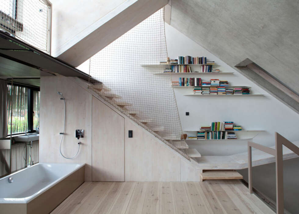 ULIKE SONER: Arkitektene delte huset inn i soner over rom, og slik er disse fordelt over alle husets etasjer. ULIKE SONER: Arkitektene delte huset inn i soner over rom, og slik er disse fordelt over alle husets etasjer.