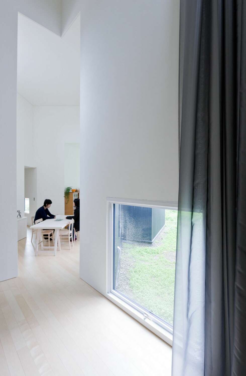 KEEP IT SIMPLE: Et artig påfunn med interessante romvirkninger, men blir det for komplisert, spør president Kim Skaara i Norske arkitekters landsforbund. KEEP IT SIMPLE: Et artig påfunn med interessante romvirkninger, men blir det for komplisert, spør president Kim Skaara i Norske arkitekters landsforbund.