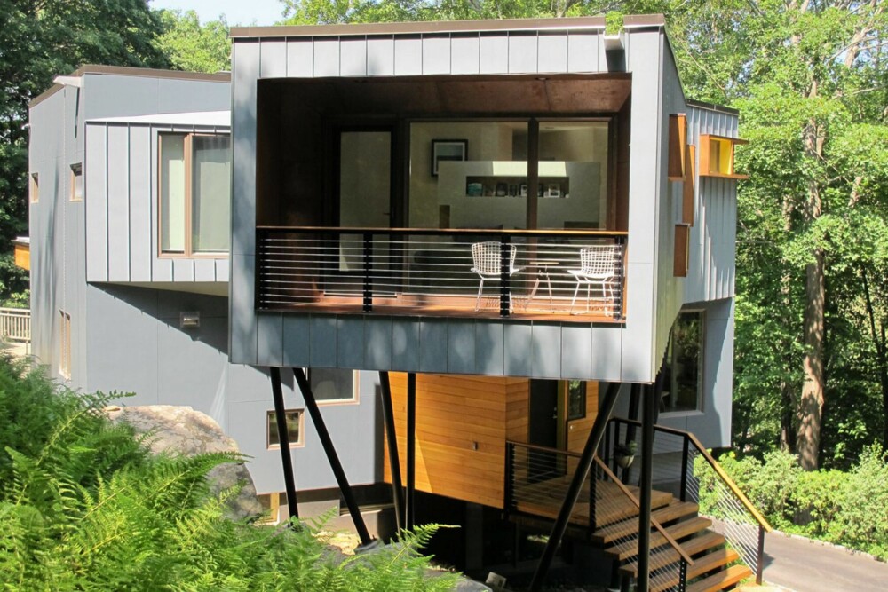 GOD UTSIKT: Arkitekten satte inn et stort vindu i den ene enden av huset. GOD UTSIKT: Arkitekten satte inn et stort vindu i den ene enden av huset.