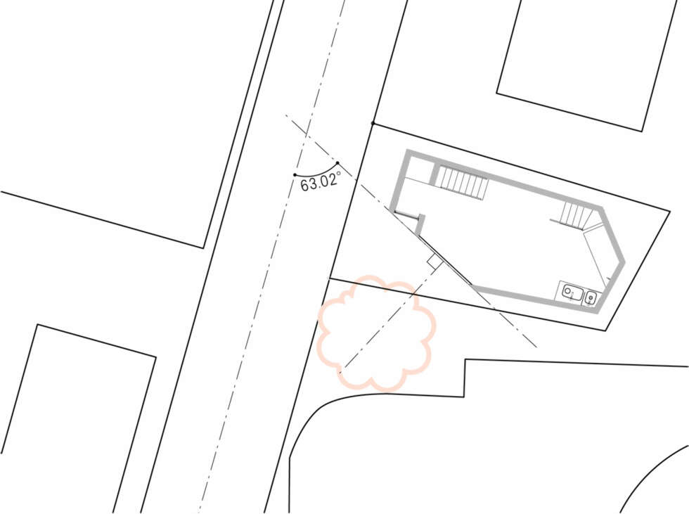 SKRÅBLIKK: Slik plasserte arkitektene huset på tomten. SKRÅBLIKK: Slik plasserte arkitektene huset på tomten.