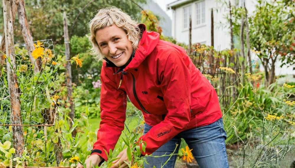 FRODIG: Mari Klausen Hagen startet sitt hageprosjekt for snart ti år siden. Det blir kanskje aldri ferdig. FRODIG: Mari Klausen Hagen startet sitt hageprosjekt for snart ti år siden. Det blir kanskje aldri ferdig.