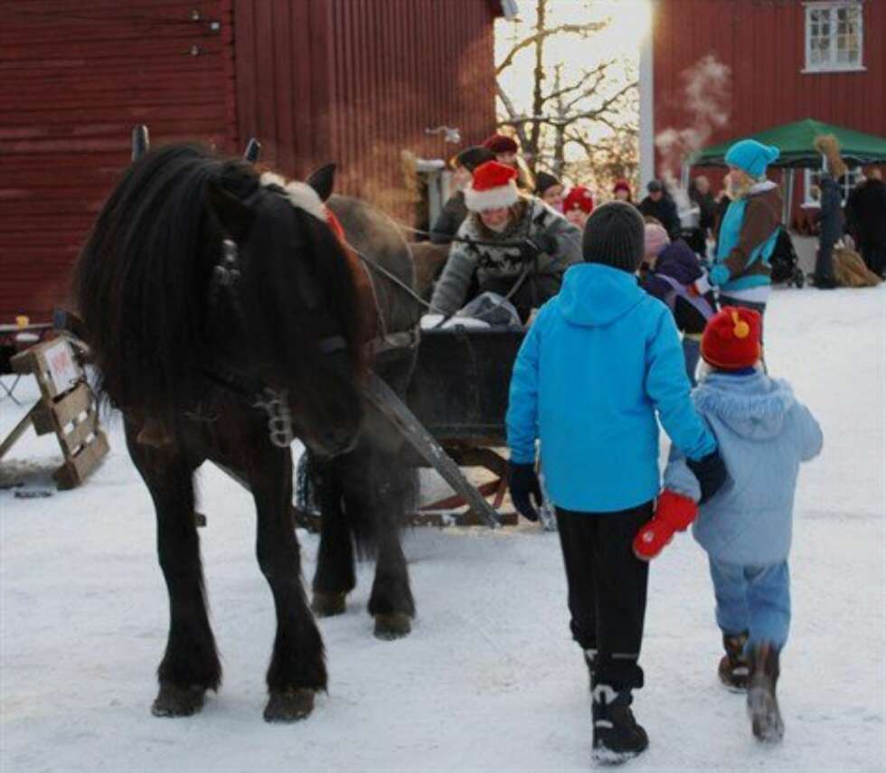 JULEMARKED I NORGE: Første søndag i advent omdannes Vøienvolden gård til et lite førjulsrike for både store og små! JULEMARKED I NORGE: Første søndag i advent omdannes Vøienvolden gård til et lite førjulsrike for både store og små!