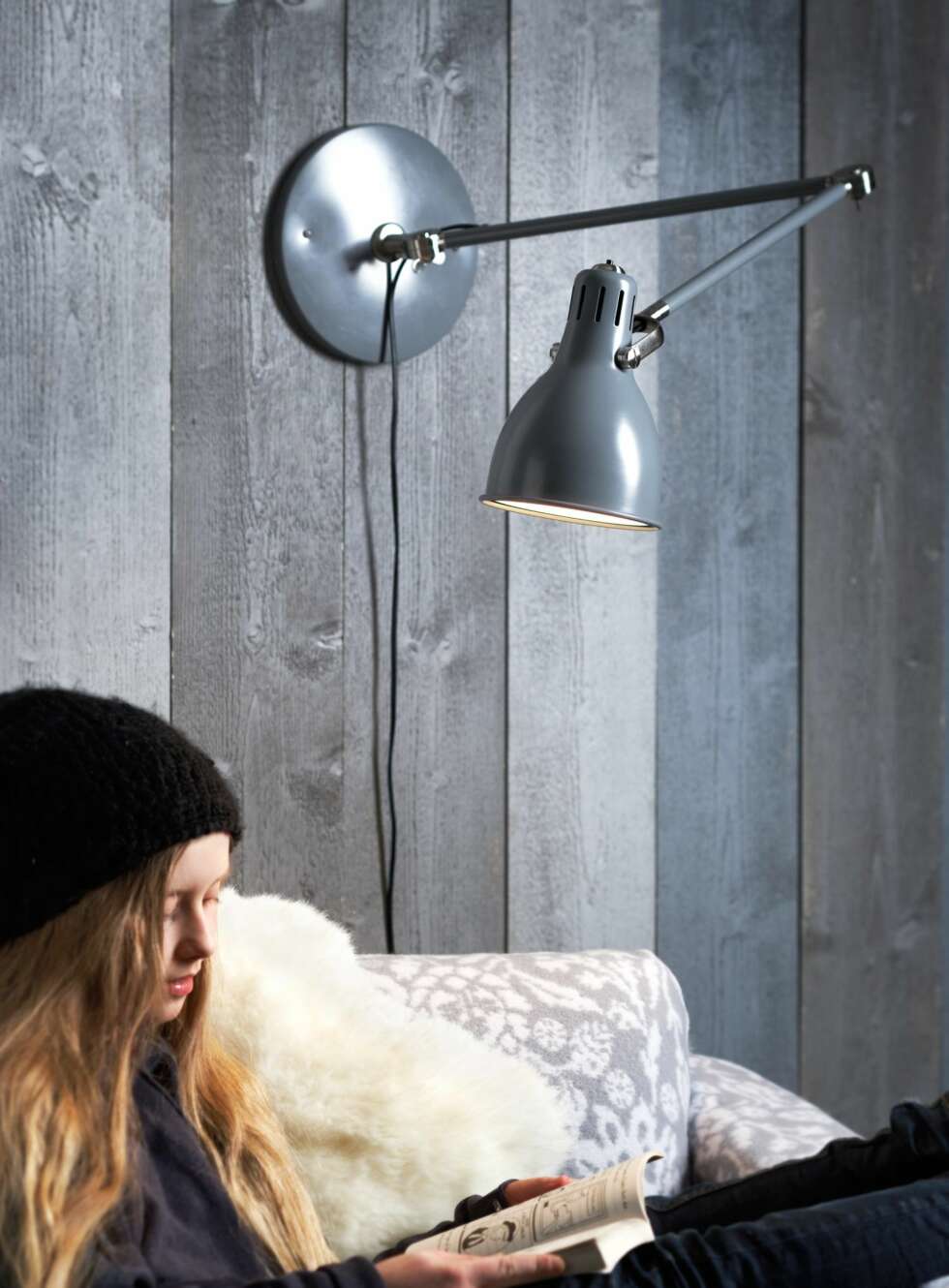 LESELYS: Der du leser og eventuelt også jobber, bør du ha lys som ikke blender. Øyenene dine trenger faktisk god hjelp for å fungere optimalt. LESELYS: Der du leser og eventuelt også jobber, bør du ha lys som ikke blender. Øyenene dine trenger faktisk god hjelp for å fungere optimalt.