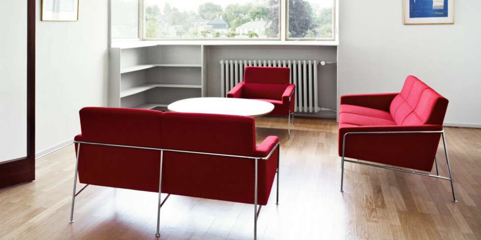 ETTERTRAKTET: Arne Jacobsens designikoner er blant de møblene som er ettertraktet og som selges som kopier gjennom Infurn. Dette er 3300-serien. ETTERTRAKTET: Arne Jacobsens designikoner er blant de møblene som er ettertraktet og som selges som kopier gjennom Infurn. Dette er 3300-serien.