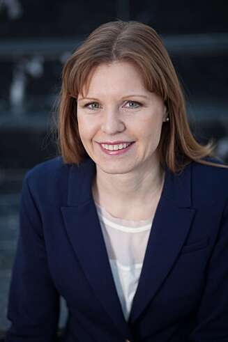 JUSTERE FORVENTNINGENE: Forbrukerøkonom hos Nordea, Christine Warloe, mener at det å komme seg inn på boligmarkedet handler om å måtte ofre noe. JUSTERE FORVENTNINGENE: Forbrukerøkonom hos Nordea, Christine Warloe, mener at det å komme seg inn på boligmarkedet handler om å måtte ofre noe.