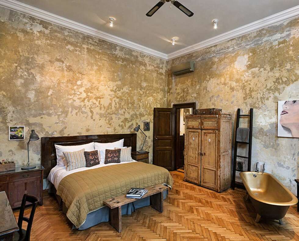 RØFF STIL: Hotel Brody i Budapest har markert seg med sitt spesielle interiør. RØFF STIL: Hotel Brody i Budapest har markert seg med sitt spesielle interiør.